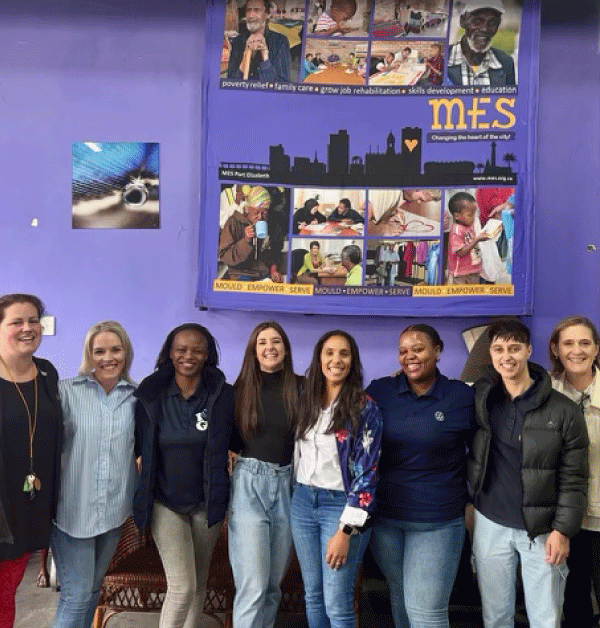 Tavcor-Motor-Group-Blanket-Drive-2025-Team donating blankets to MES